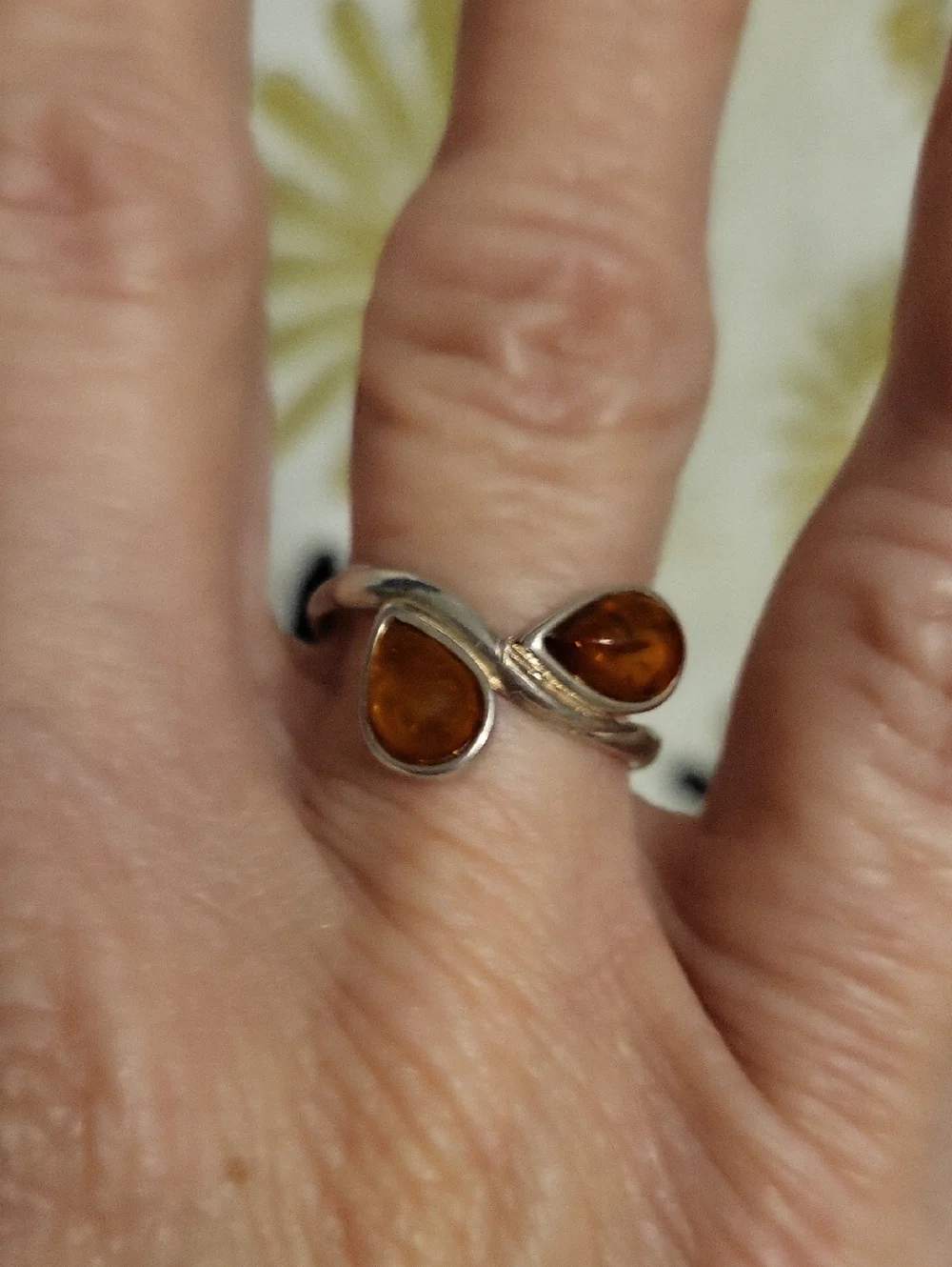 925 Sterling Silver Baltic Honey Amber Cabochon Stone Ring